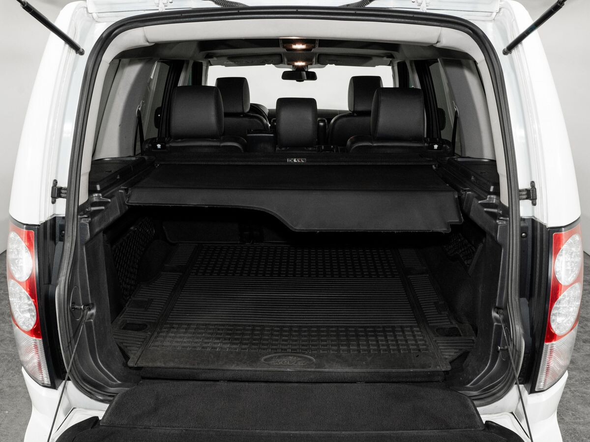 Land Rover Discovery 2013 - фото автомобиля
