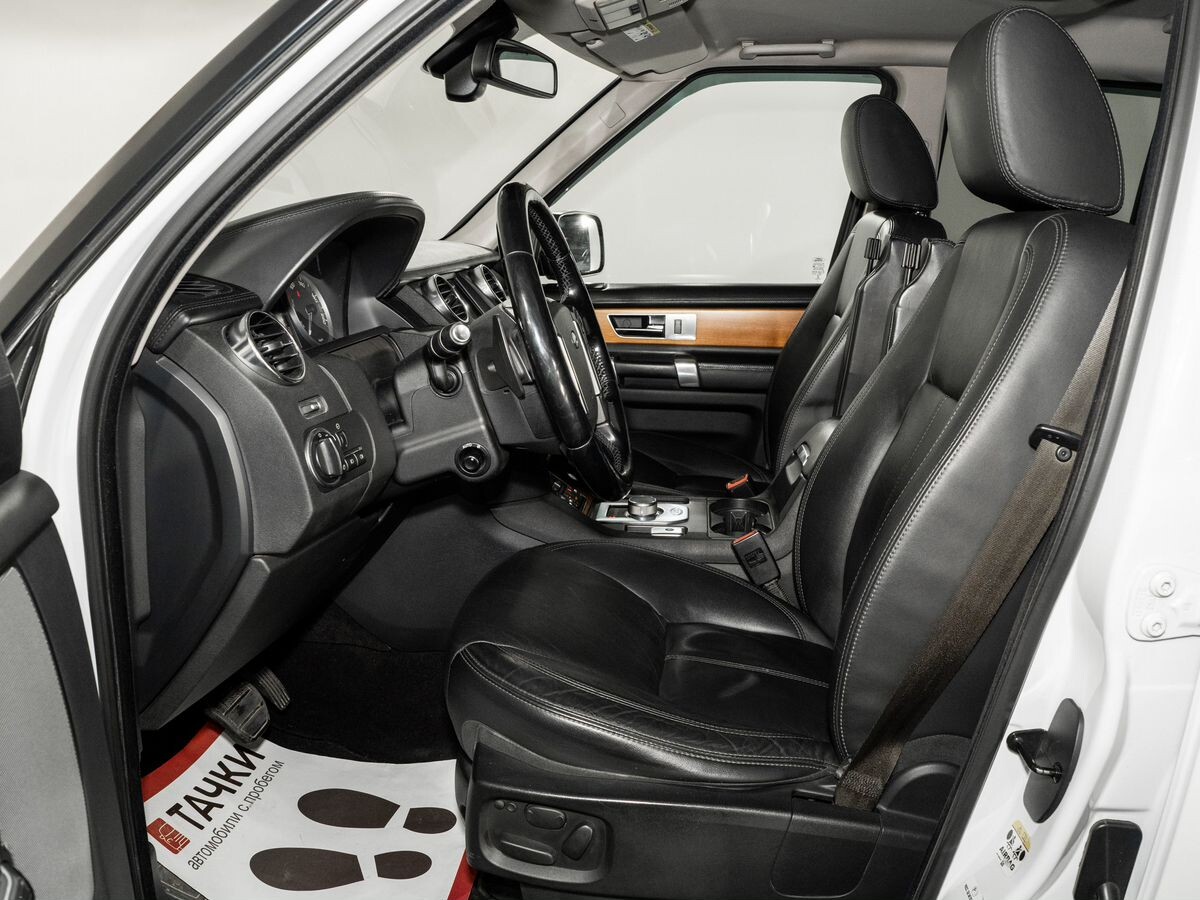 Land Rover Discovery 2013 - фото автомобиля