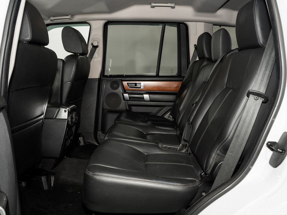Land Rover Discovery 2013 - фото автомобиля