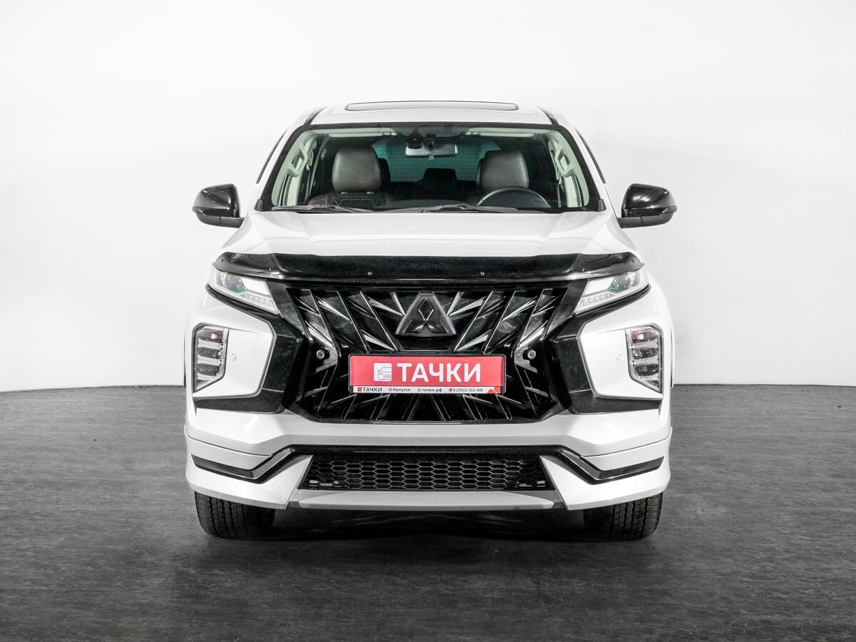 Mitsubishi Pajero Sport 2020 - фото автомобиля