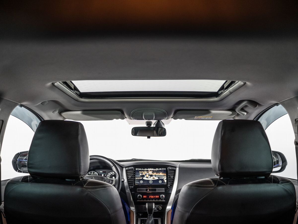 Mitsubishi Pajero Sport 2020 - фото автомобиля