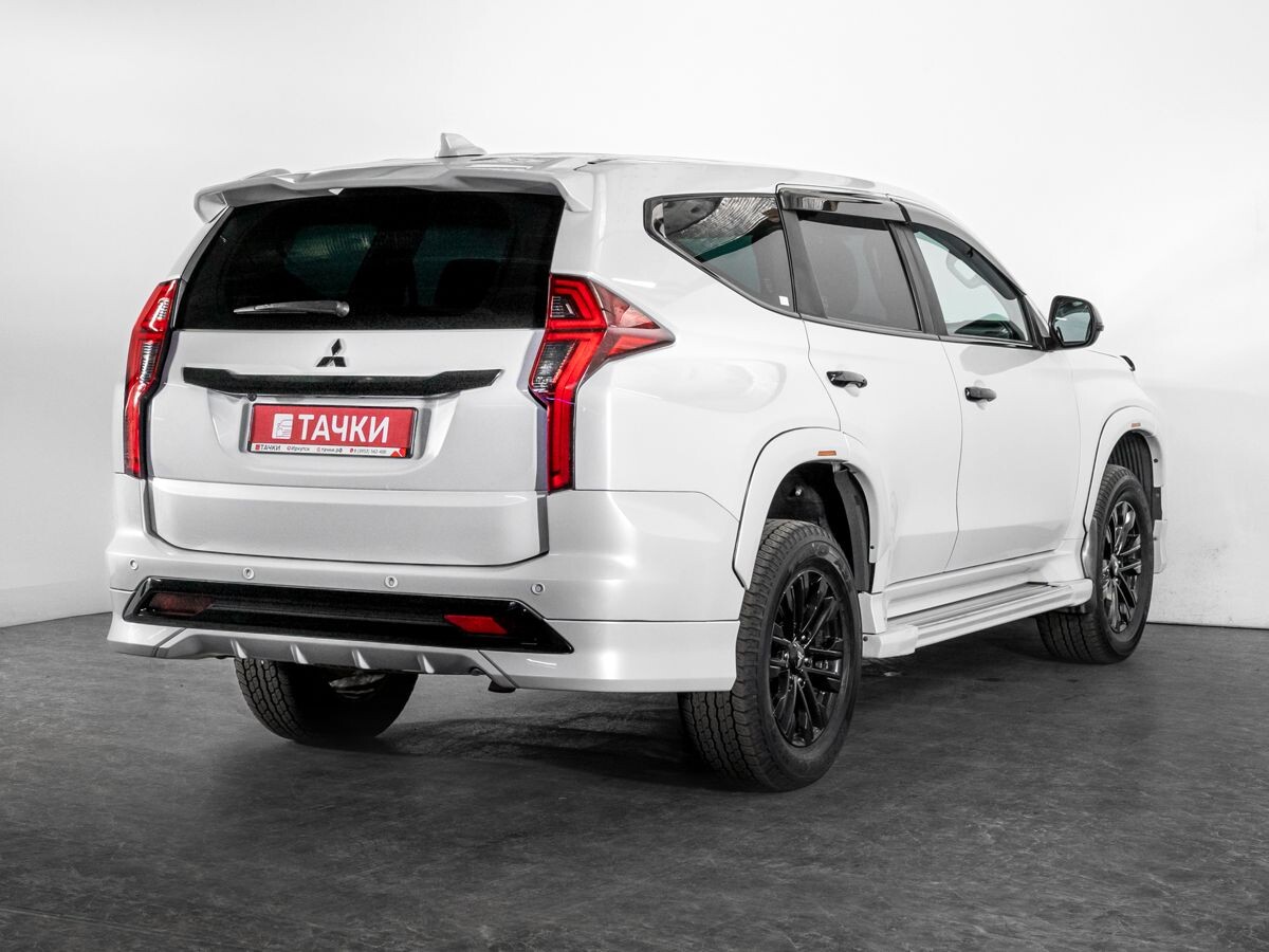 Mitsubishi Pajero Sport 2020 - фото автомобиля
