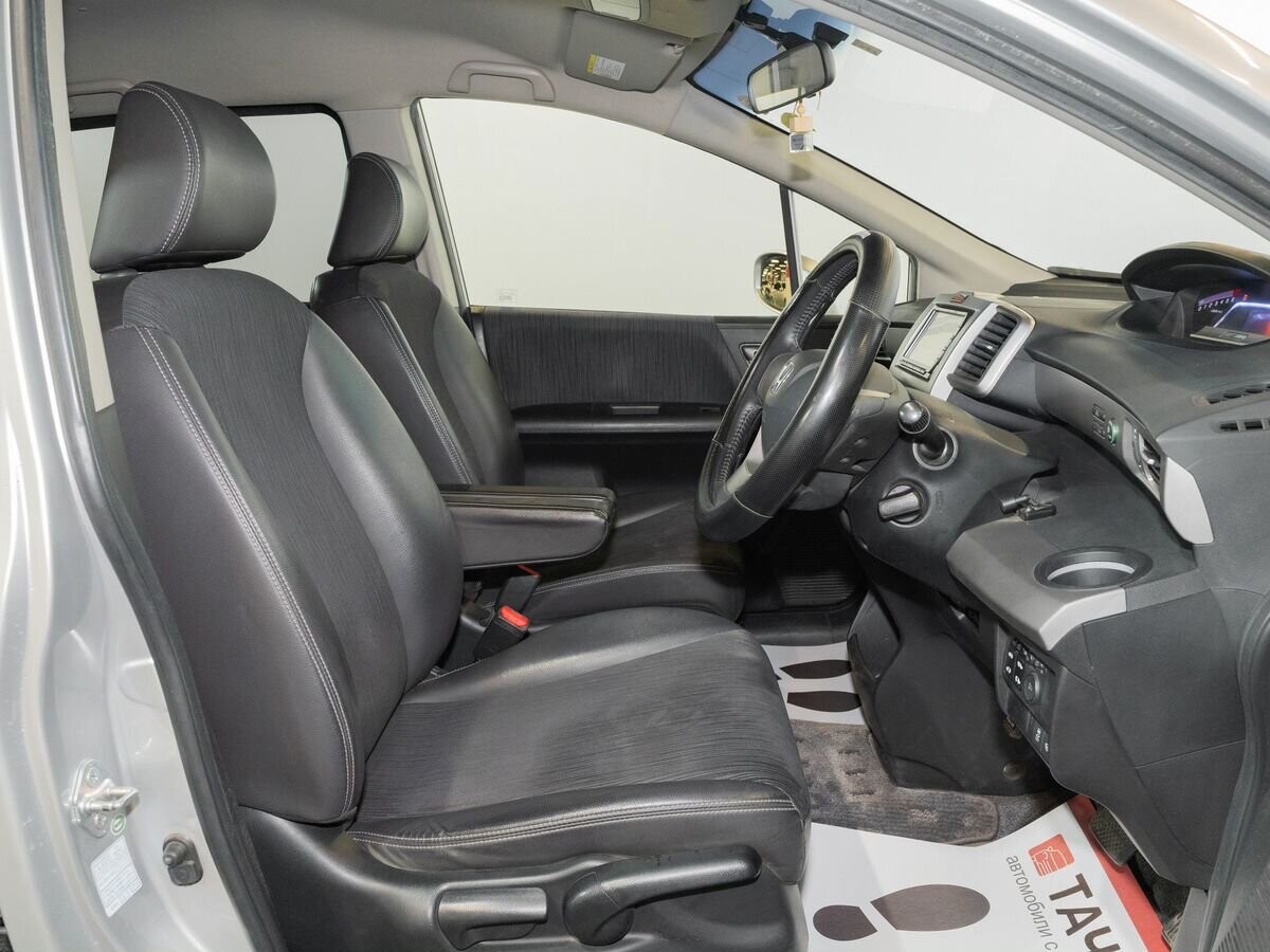 Honda Freed 2012 - фото автомобиля