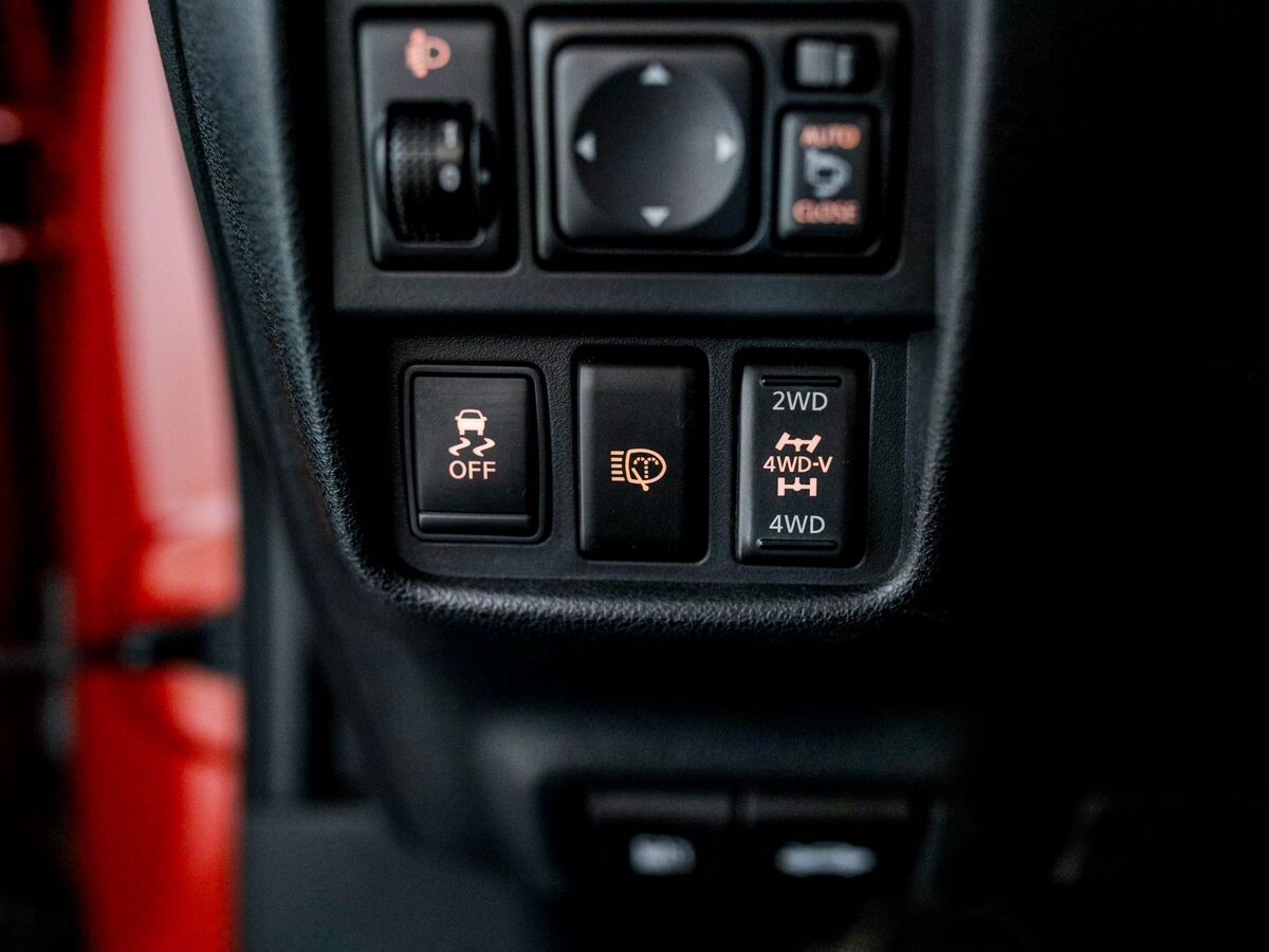 Nissan Juke 2013 - фото автомобиля