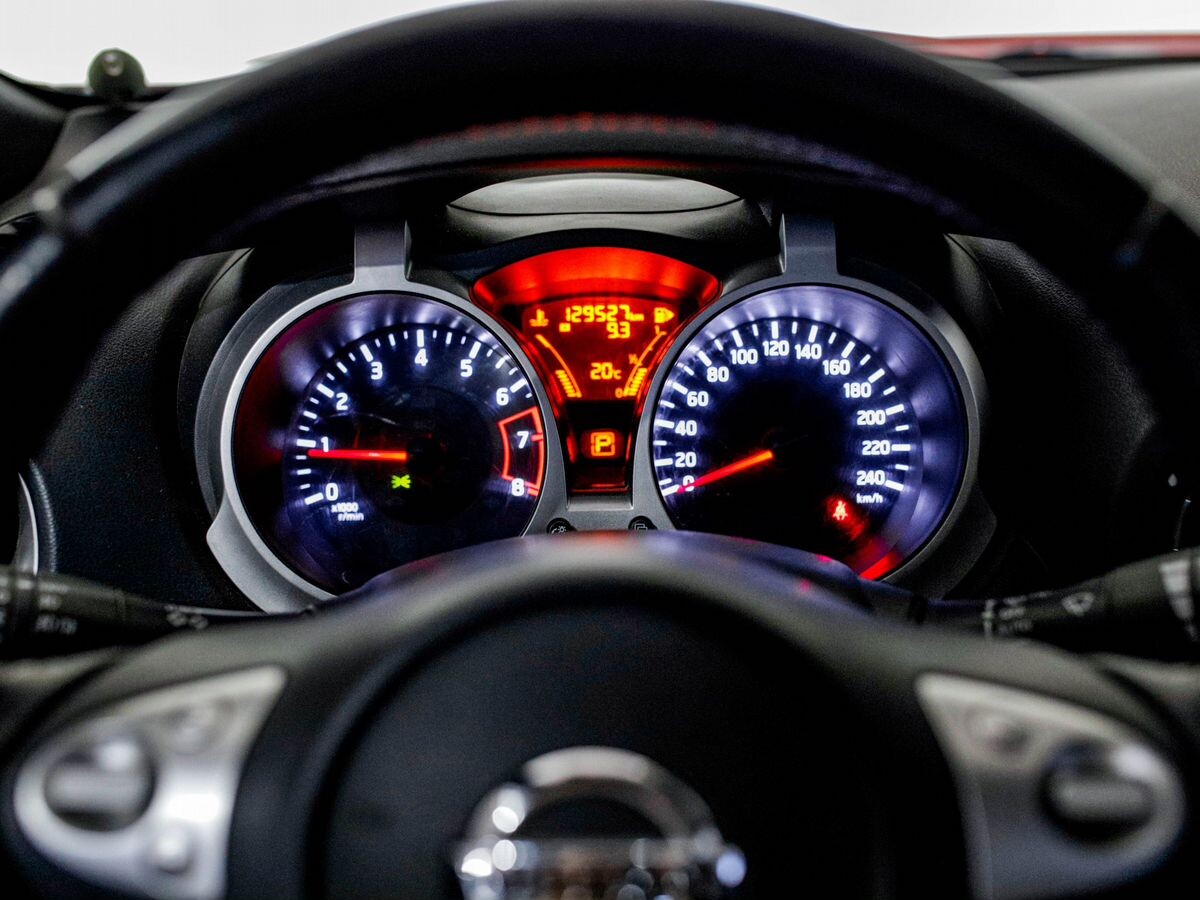 Nissan Juke 2013 - фото автомобиля