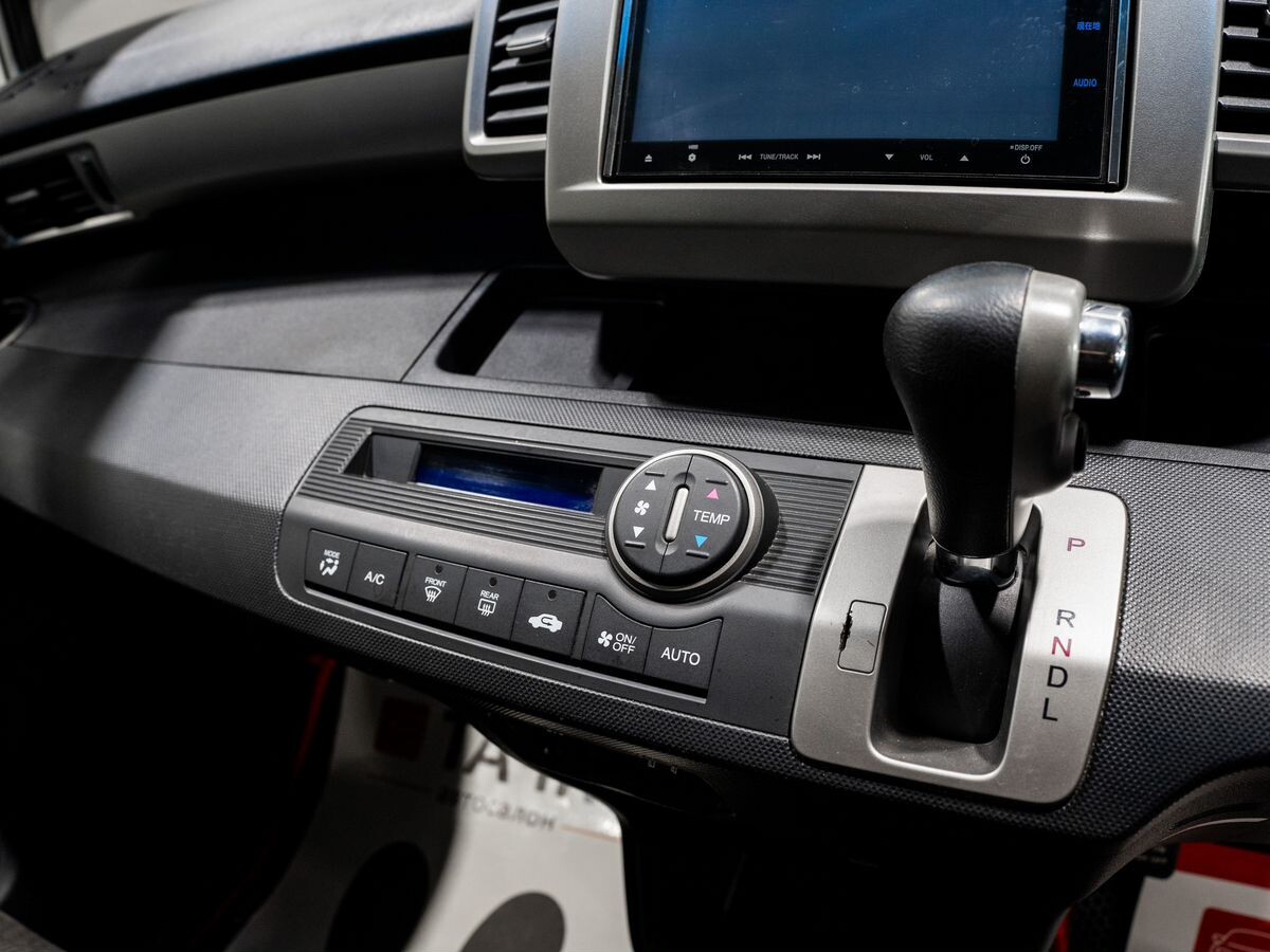 Honda Freed 2014 - фото автомобиля