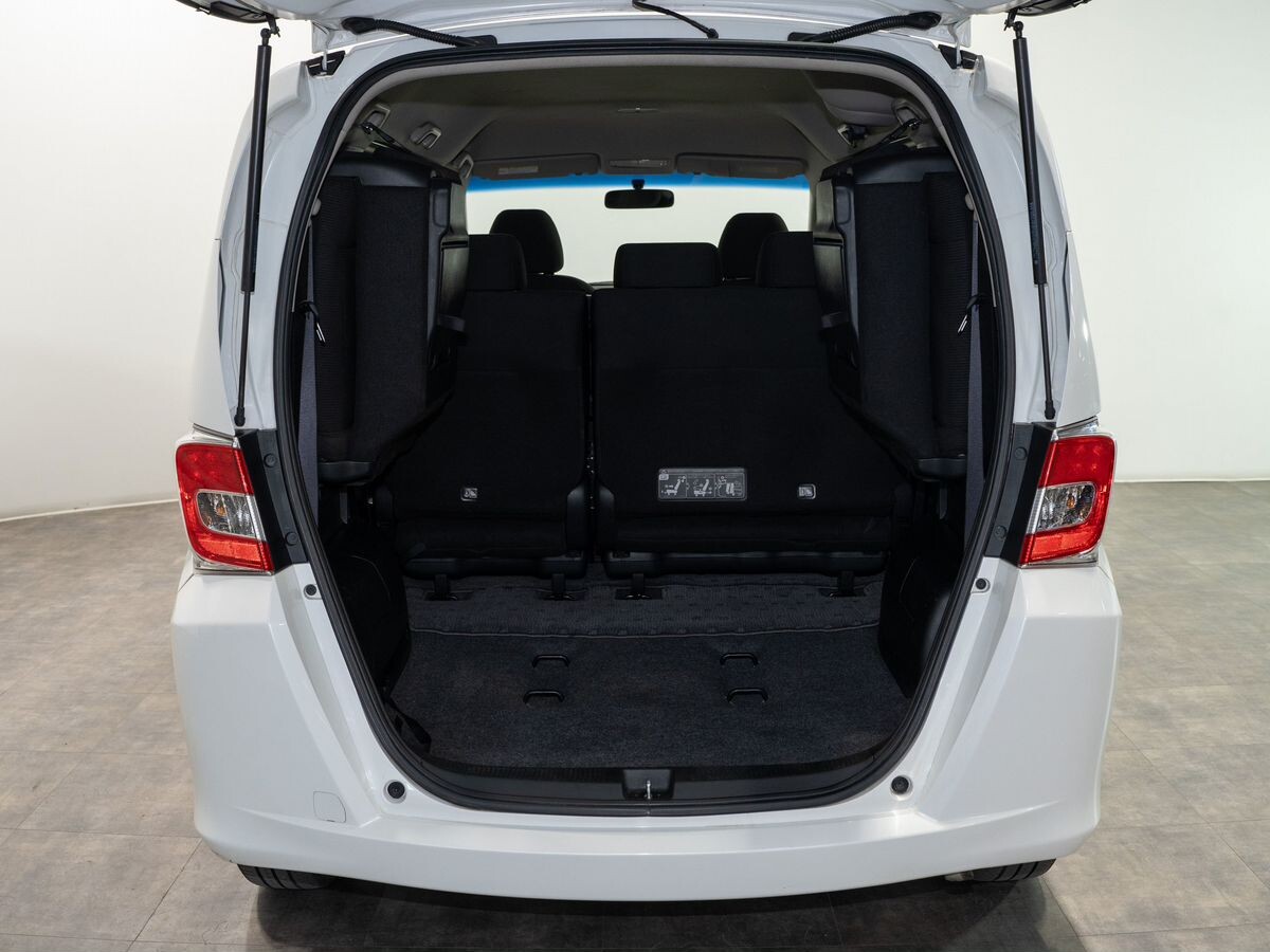 Honda Freed 2014 - фото автомобиля