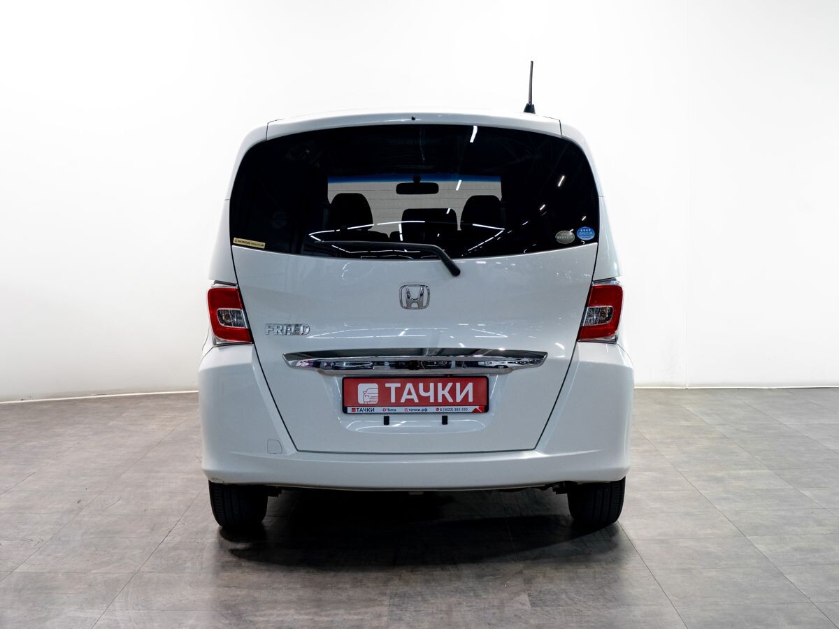 Honda Freed 2014 - фото автомобиля