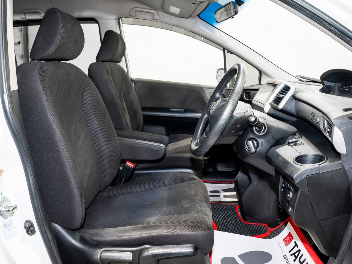 Honda Freed 2014 - фото автомобиля