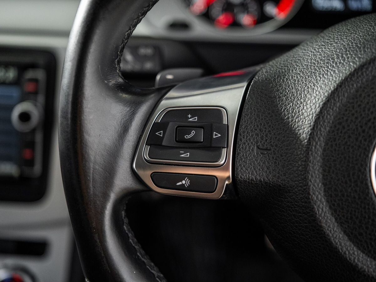 Volkswagen Passat 2014 - фото автомобиля