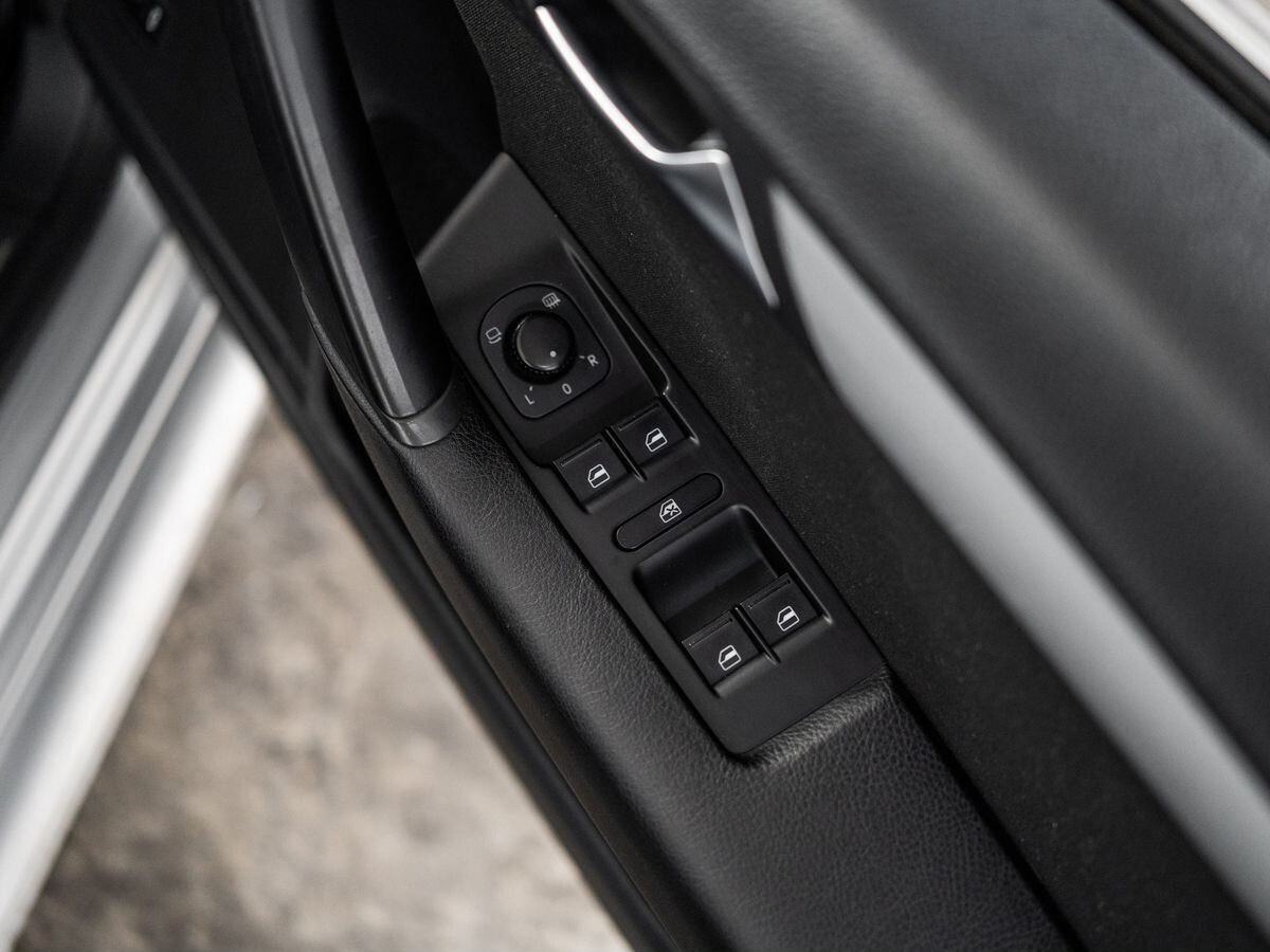 Volkswagen Passat 2014 - фото автомобиля
