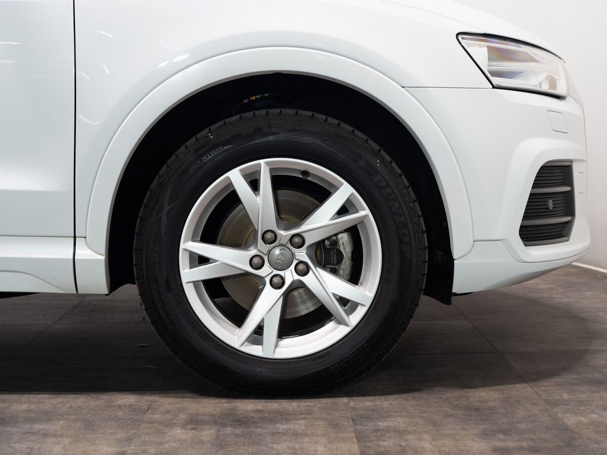 Audi Q3 2015 - фото автомобиля
