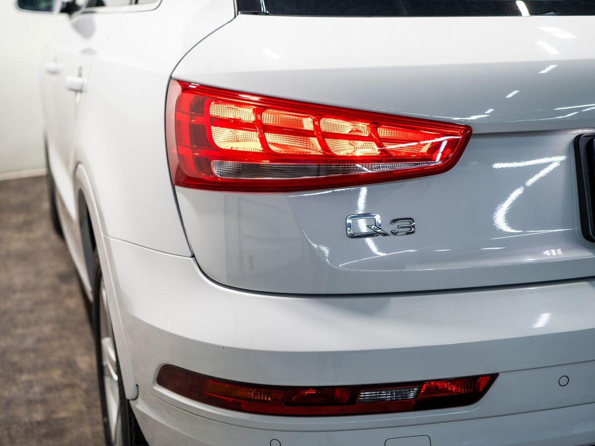 Audi Q3 2015 - фото автомобиля