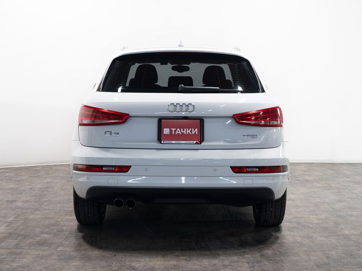Audi Q3 2015 - фото автомобиля