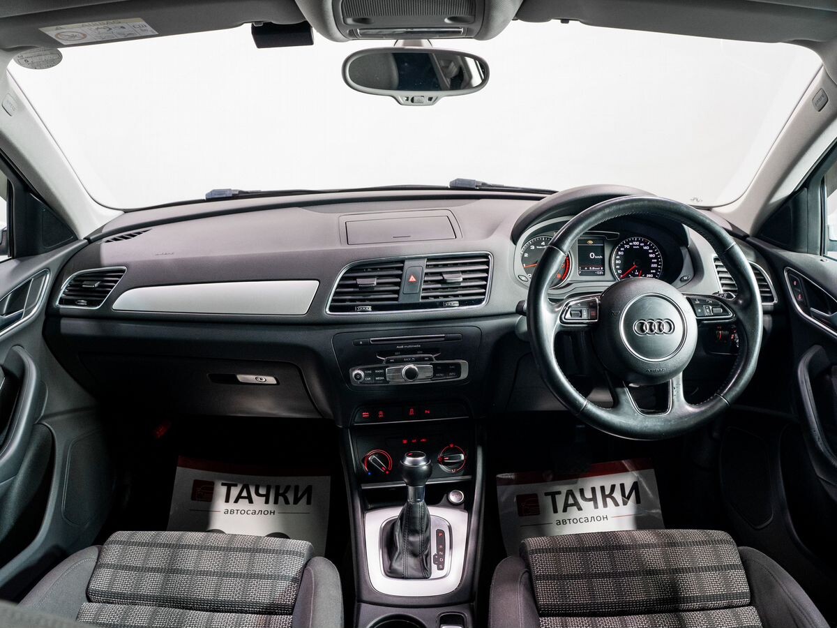Audi Q3 2015 - фото автомобиля