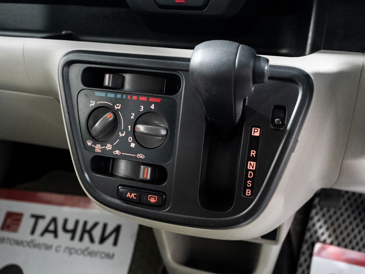 Daihatsu Boon 2018 - фото автомобиля