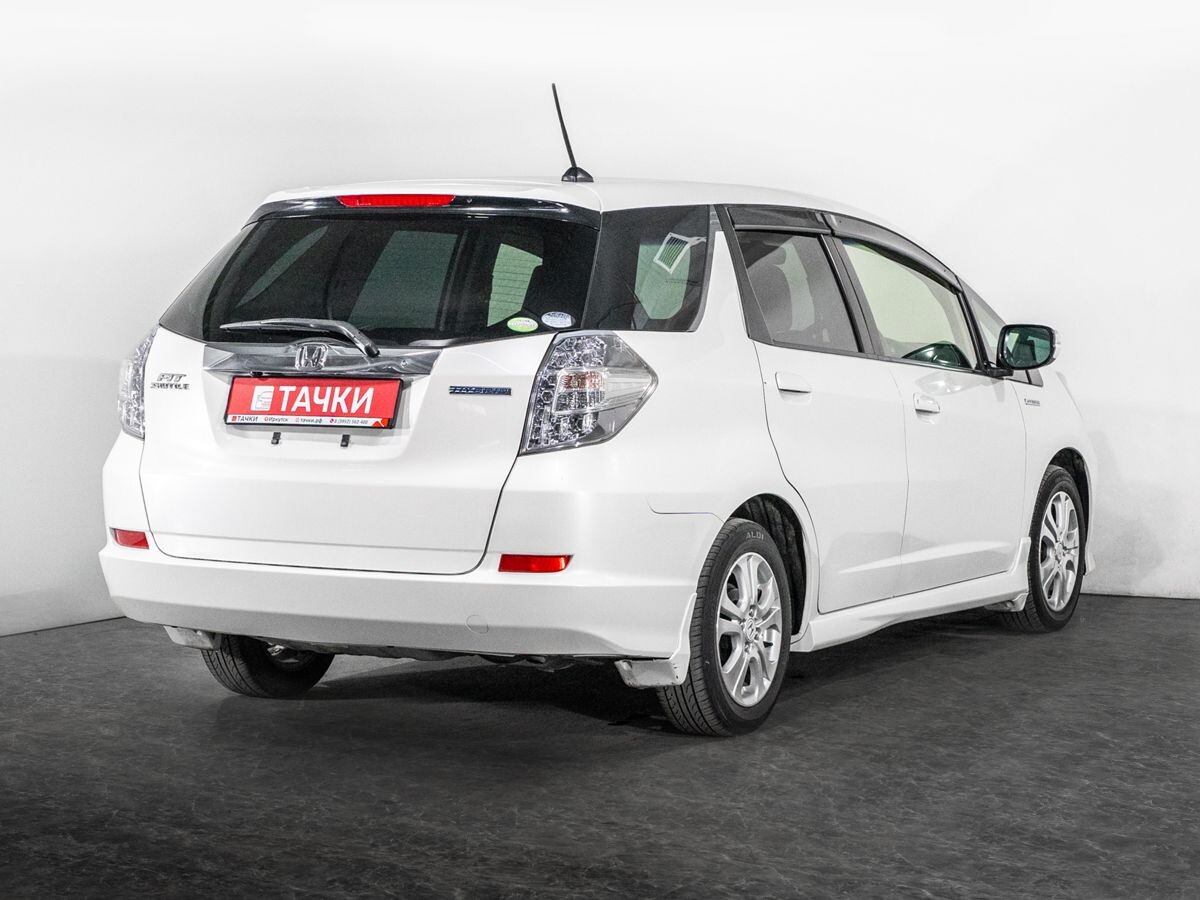 Honda Fit Shuttle 2012 - фото автомобиля