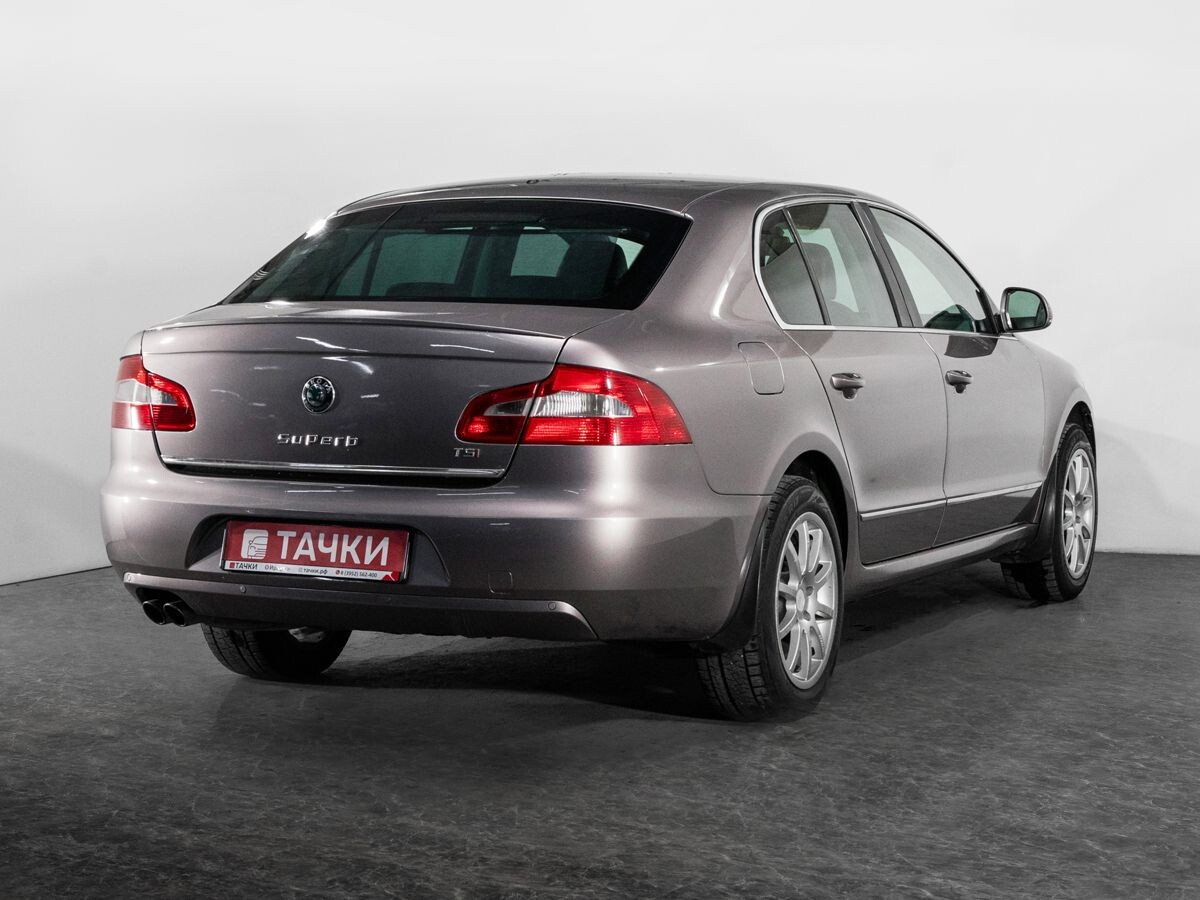 Skoda Superb 2012 - фото автомобиля