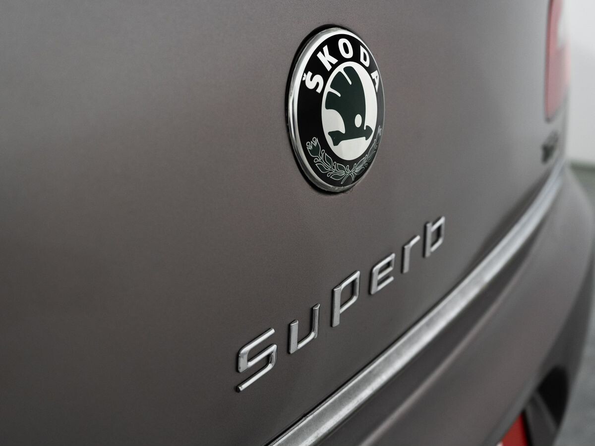 Skoda Superb 2012 - фото автомобиля