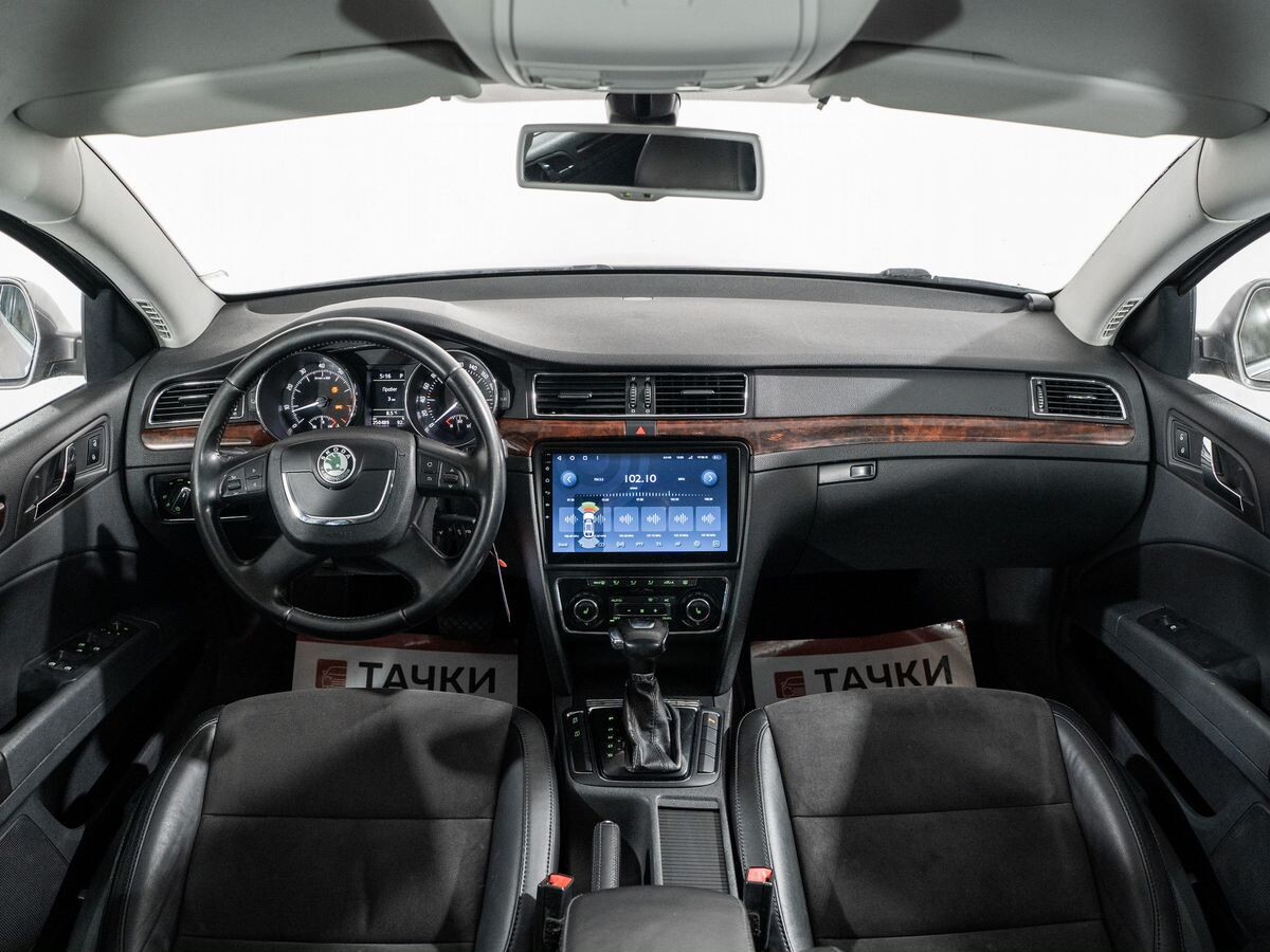 Skoda Superb 2012 - фото автомобиля