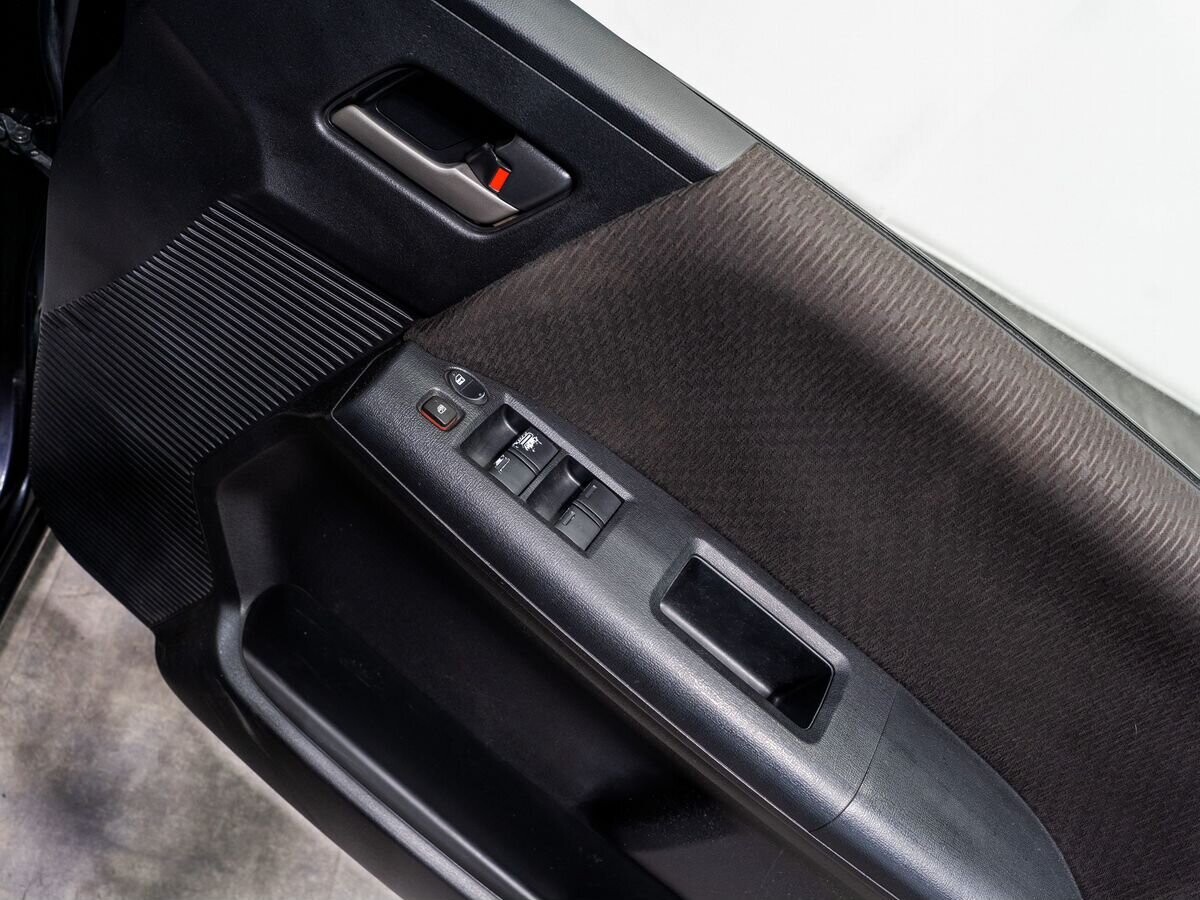 Honda Freed 2012 - фото автомобиля