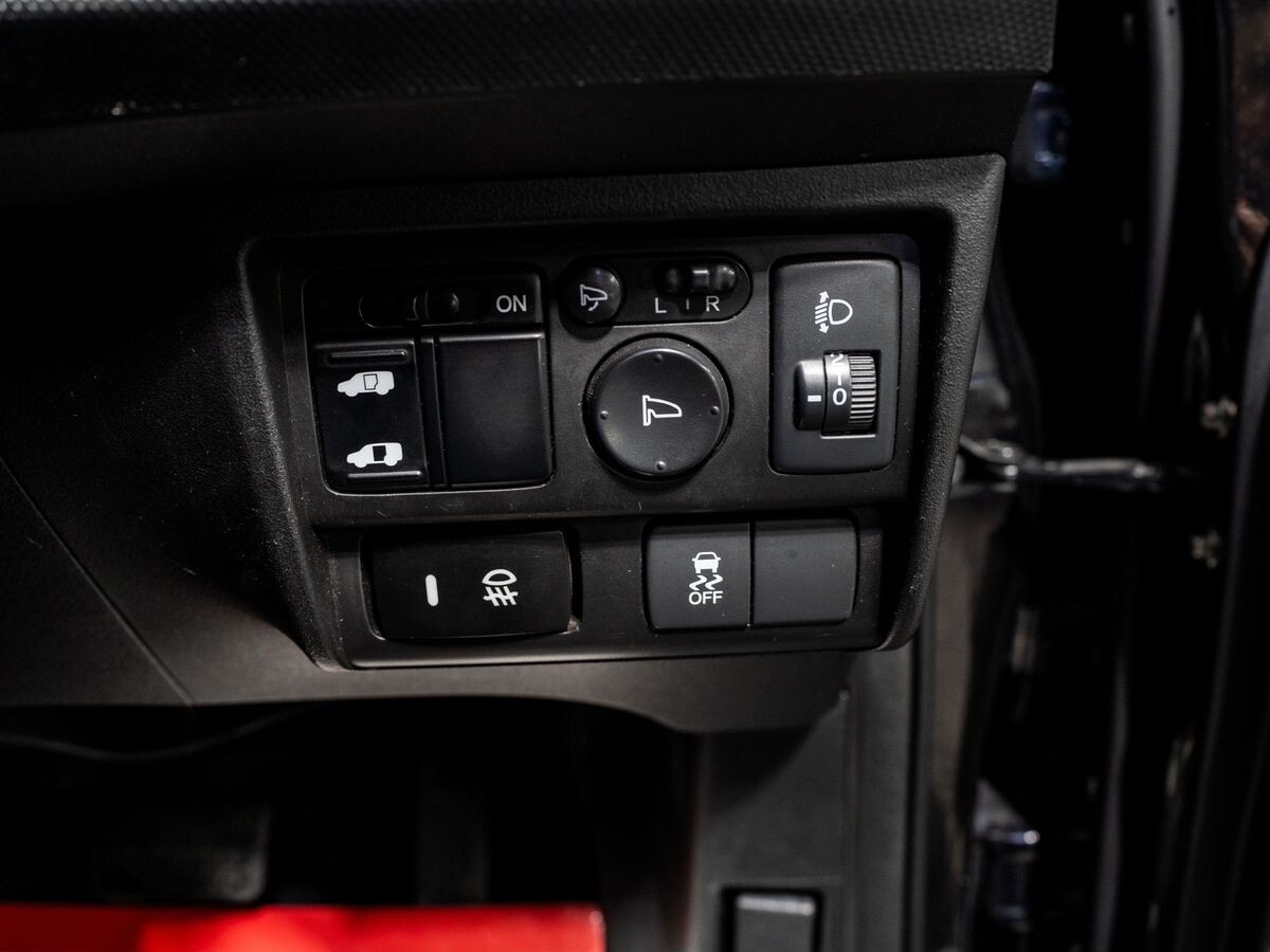 Honda Freed 2012 - фото автомобиля