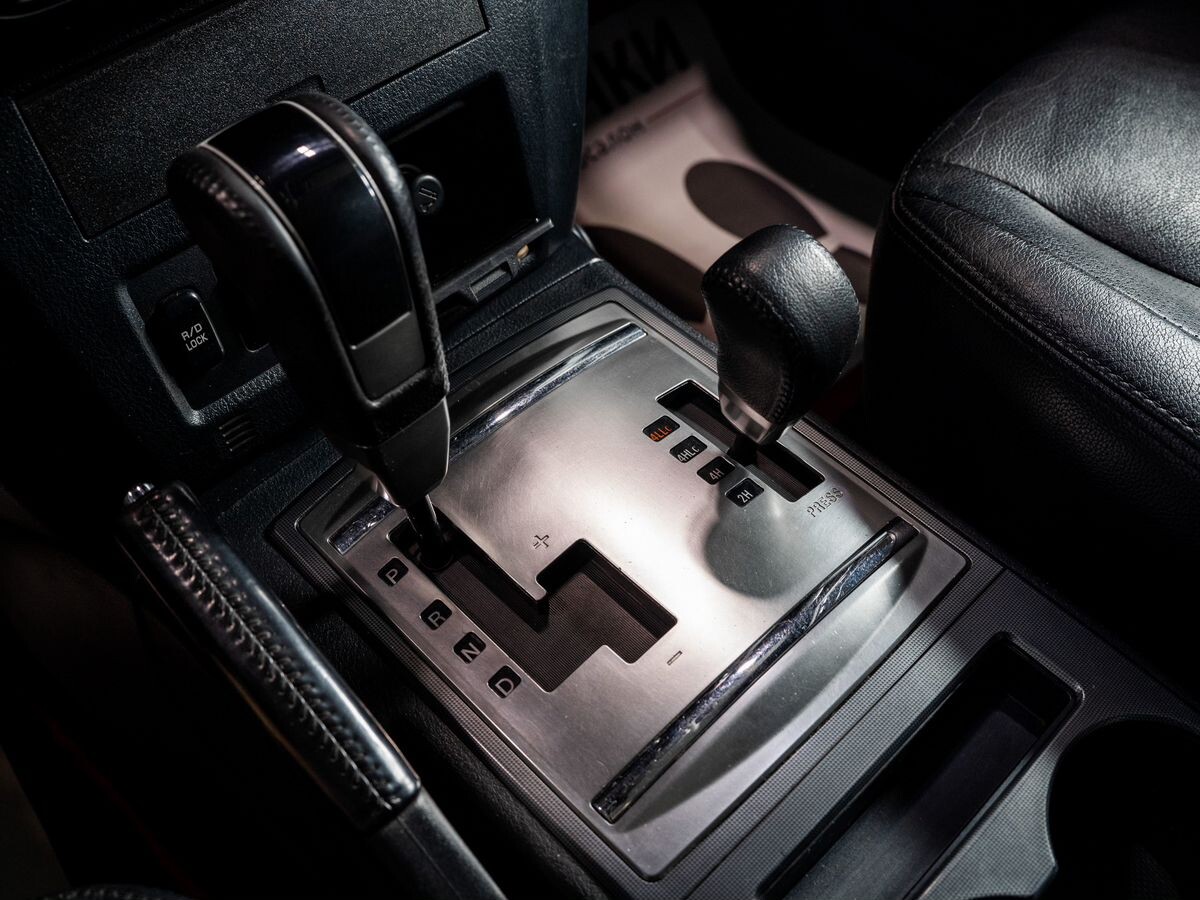 Mitsubishi Pajero 2011 - фото автомобиля