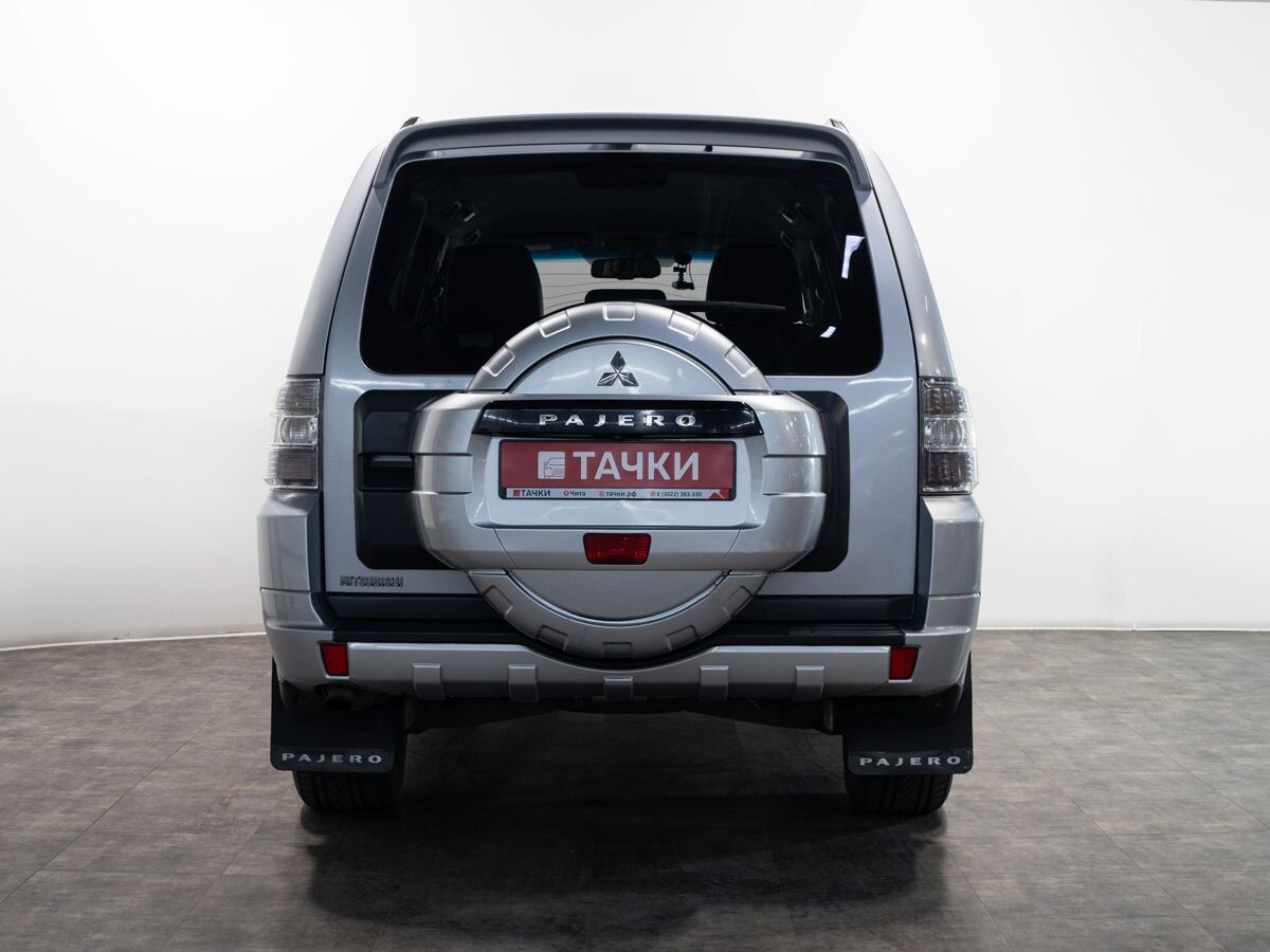 Mitsubishi Pajero 2011 - фото автомобиля