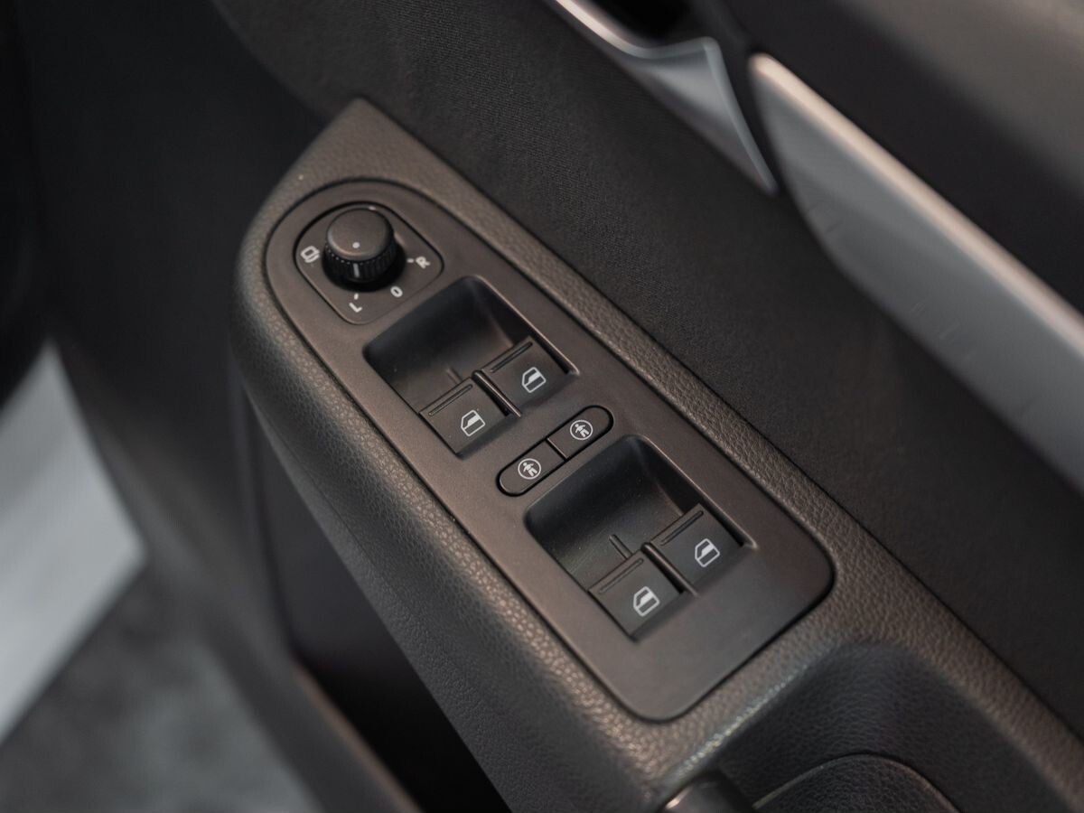 Volkswagen Sharan 2014 - фото автомобиля