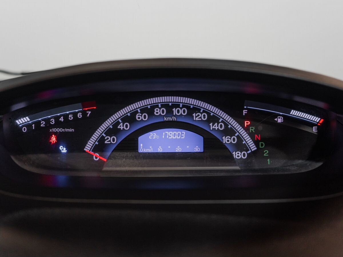 Honda Freed Spike 2011 - фото автомобиля