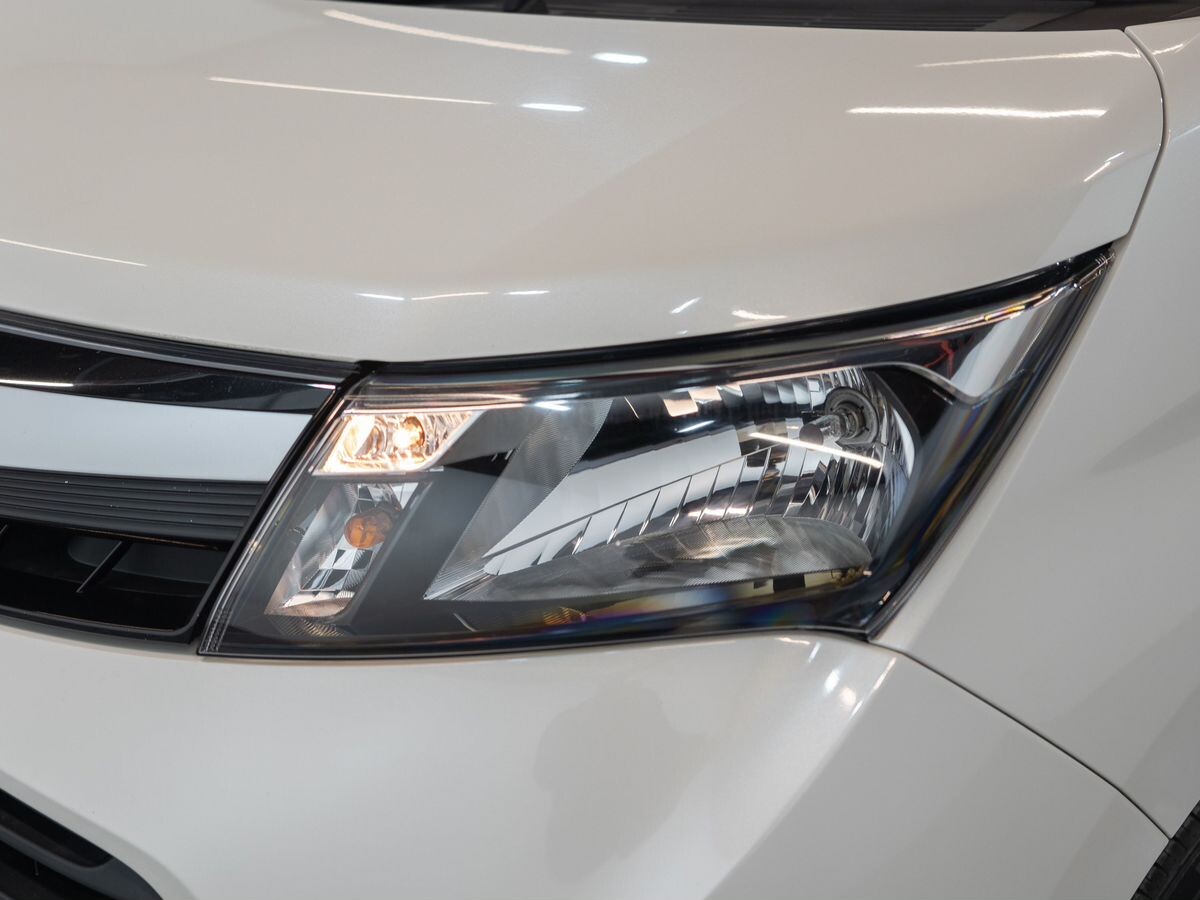 Toyota Tank 2017 - фото автомобиля