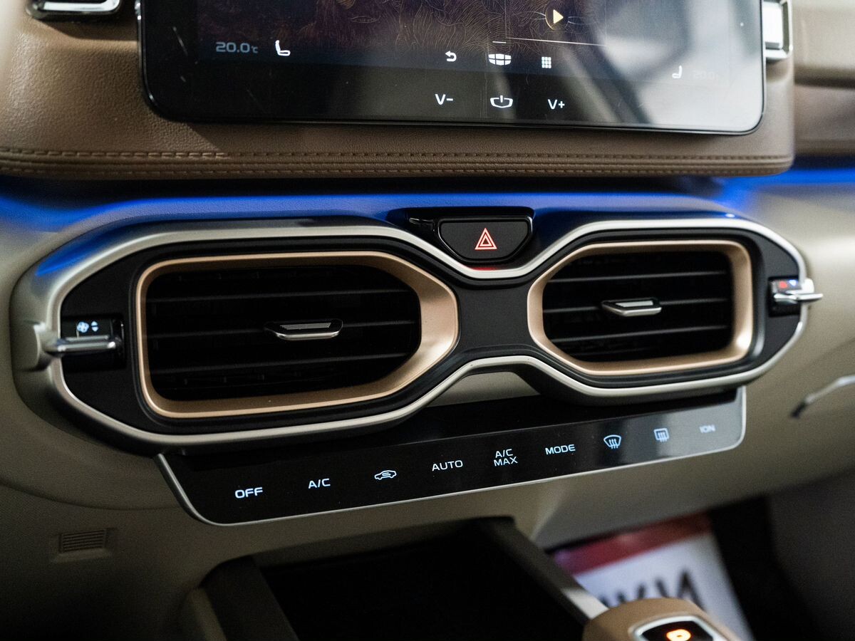 Geely ICON 2019 - фото автомобиля