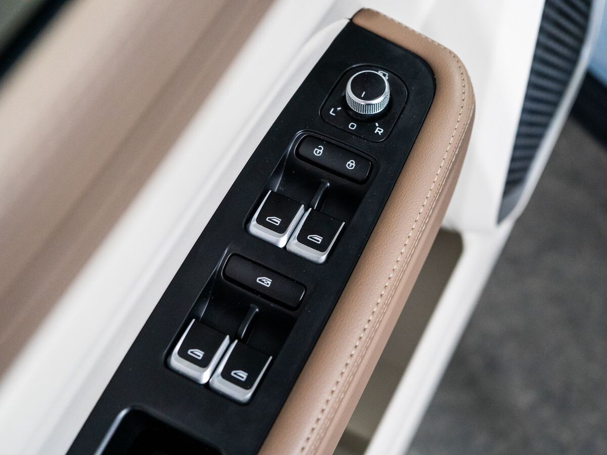 Geely ICON 2019 - фото автомобиля