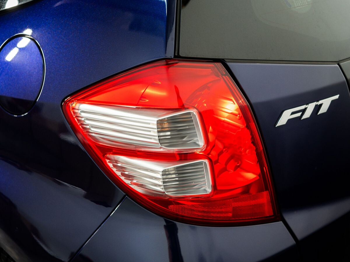 Honda Fit 2009 - фото автомобиля
