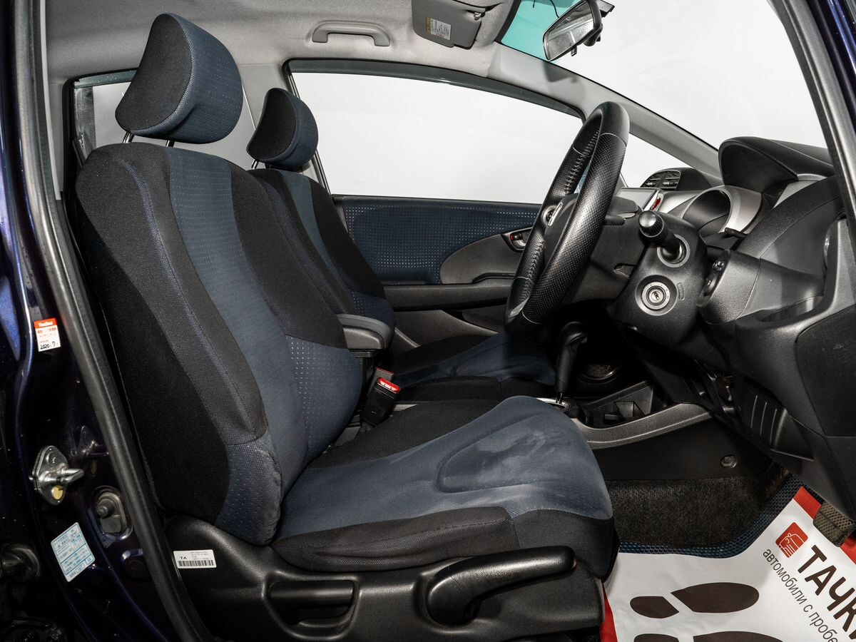 Honda Fit 2009 - фото автомобиля