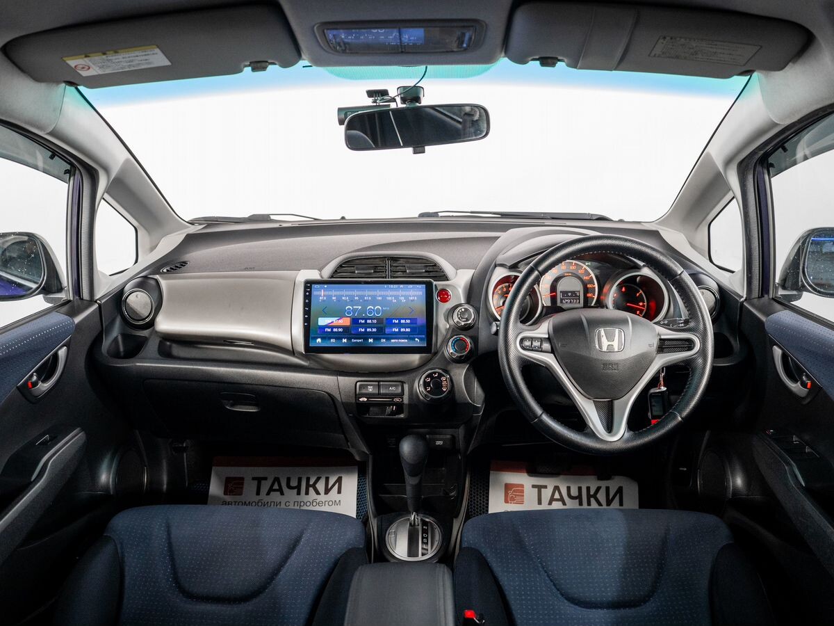 Honda Fit 2009 - фото автомобиля