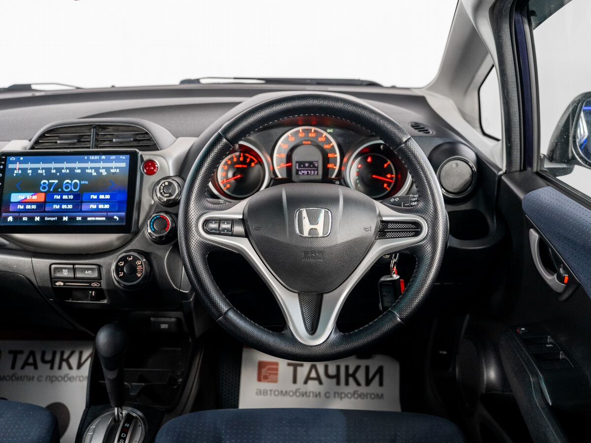 Honda Fit 2009 - фото автомобиля