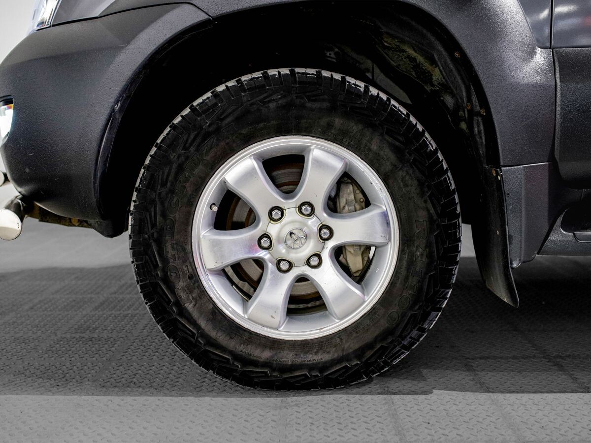 Toyota Land Cruiser Prado 2009 - фото автомобиля