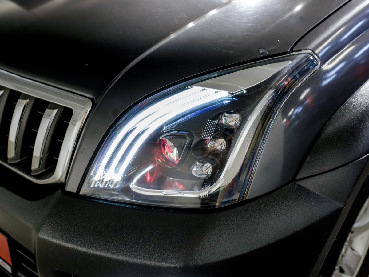 Toyota Land Cruiser Prado 2009 - фото автомобиля