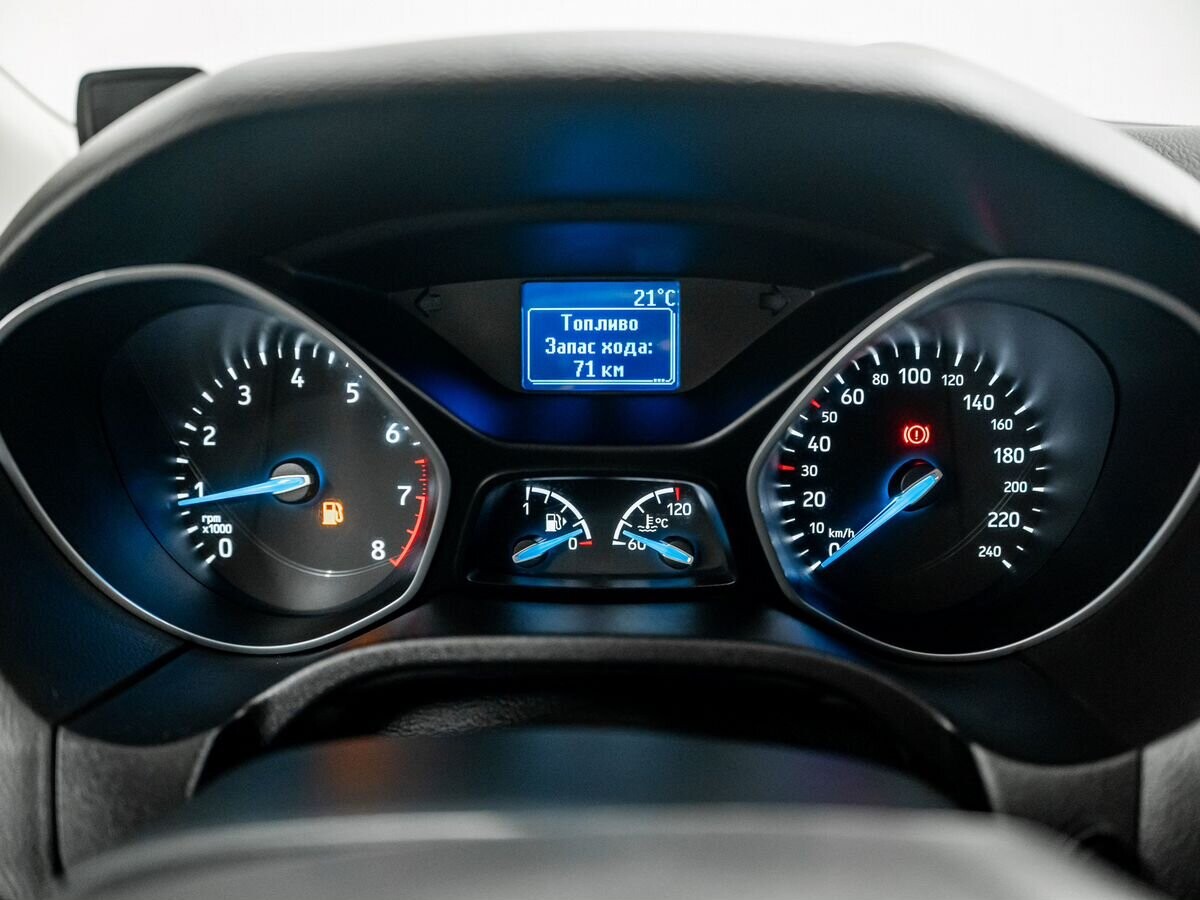 Ford Focus 2019 - фото автомобиля