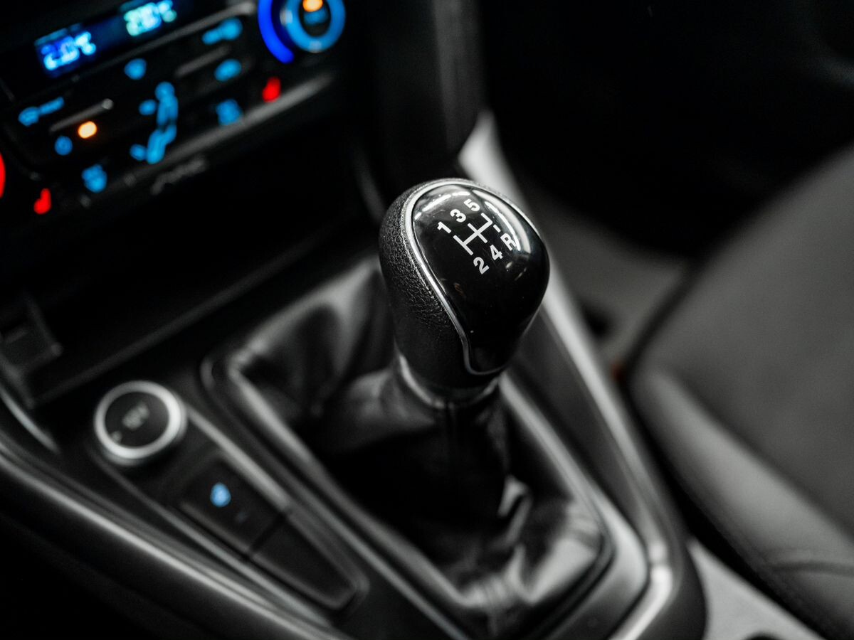 Ford Focus 2019 - фото автомобиля