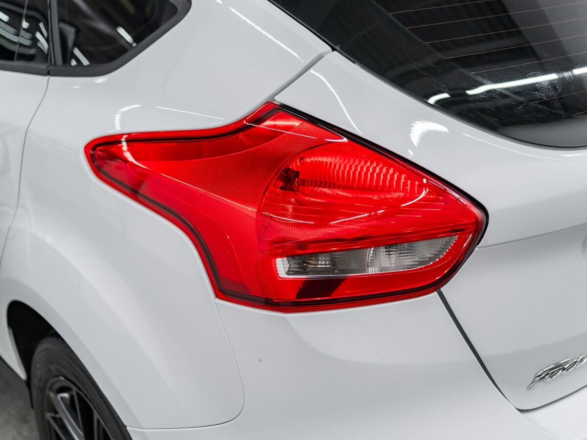 Ford Focus 2019 - фото автомобиля