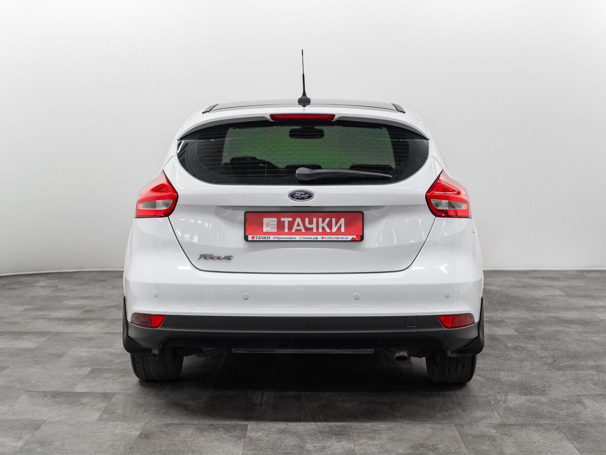 Ford Focus 2019 - фото автомобиля