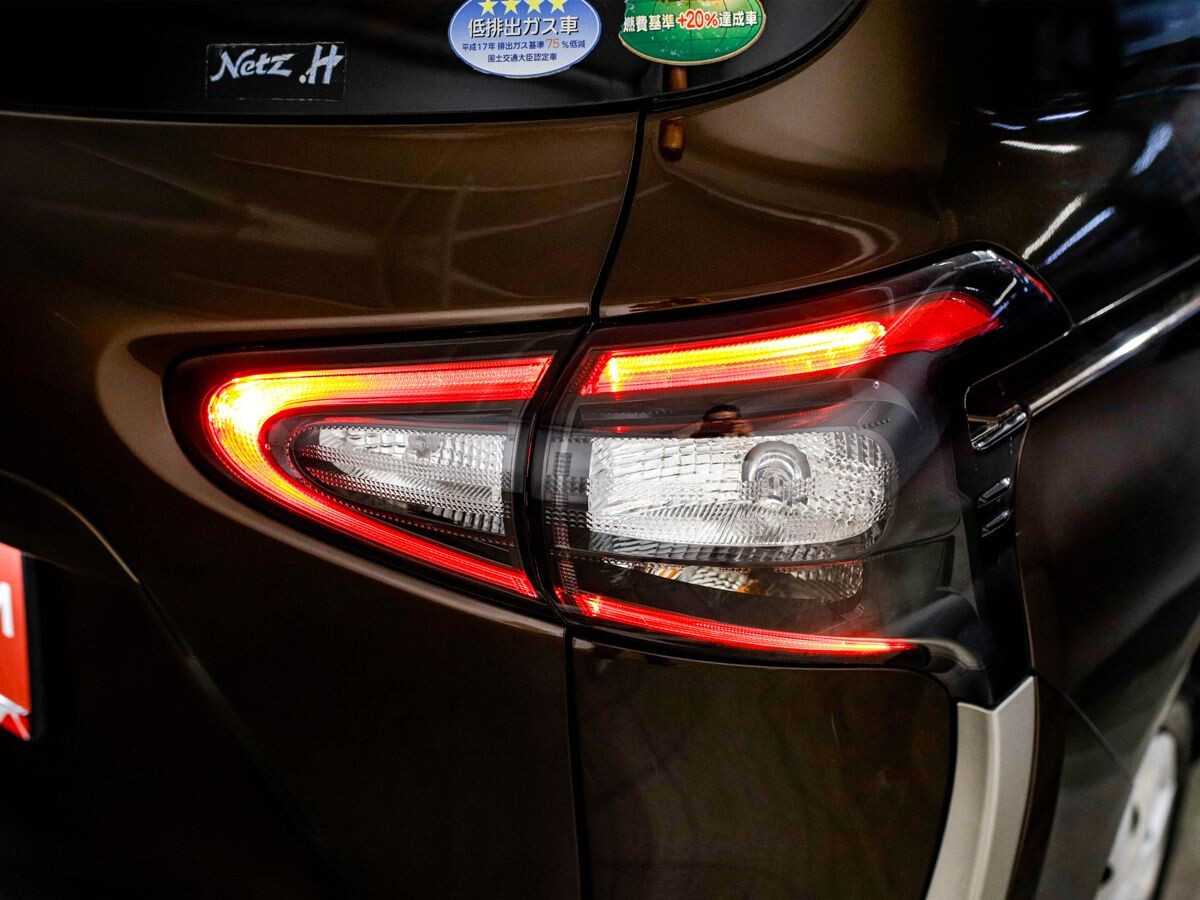 Toyota Sienta 2017 - фото автомобиля