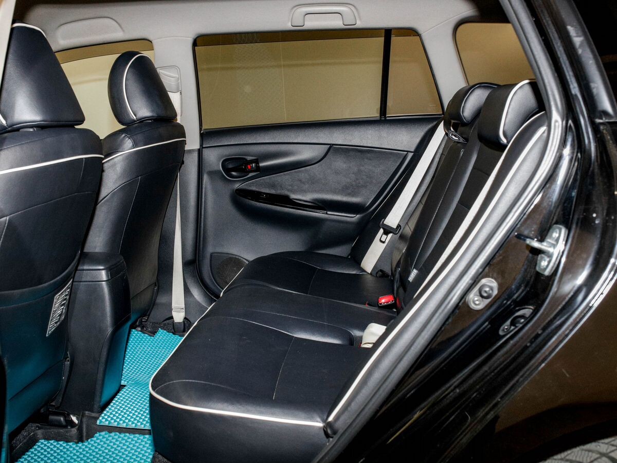 Toyota Corolla Fielder 2010 - фото автомобиля