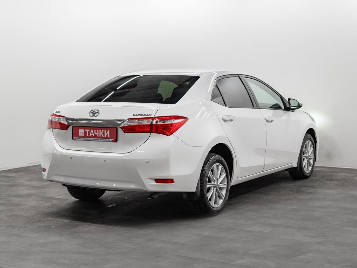 Toyota Corolla 2013 - фото автомобиля