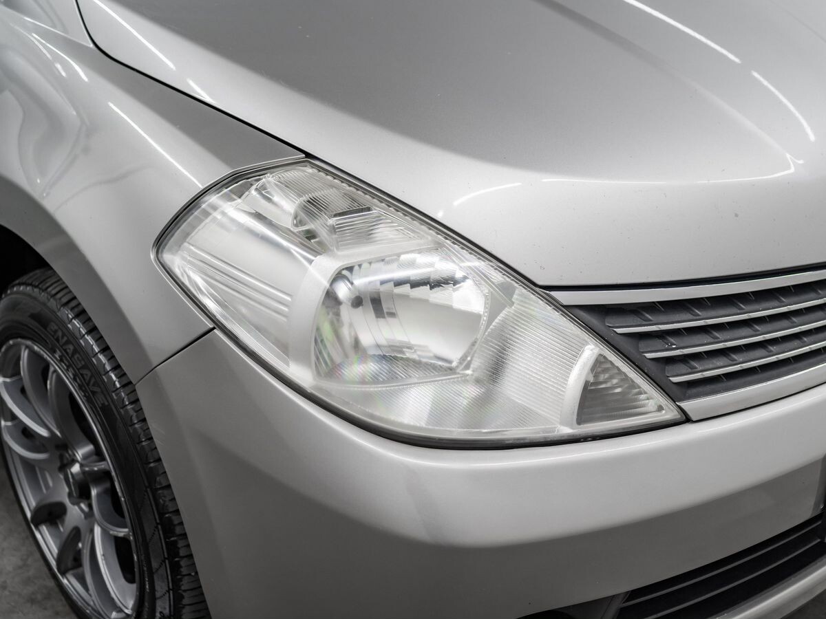 Nissan Tiida Latio 2006 - фото автомобиля