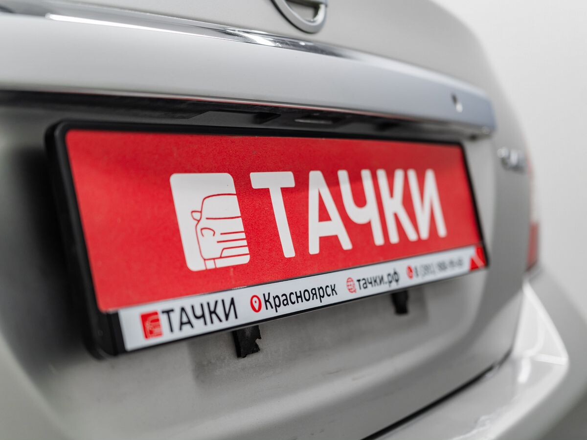 Nissan Tiida Latio 2006 - фото автомобиля