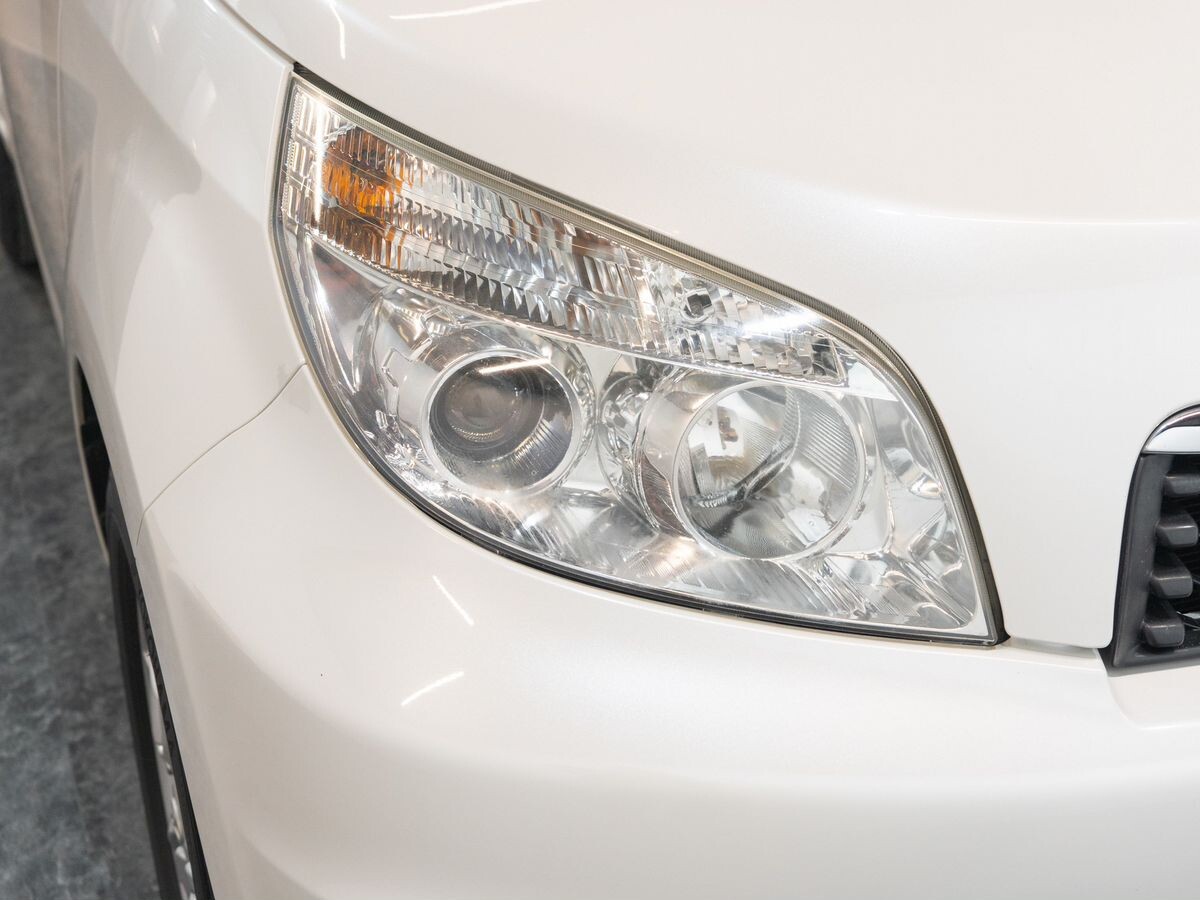 Toyota Rush 2010 - фото автомобиля