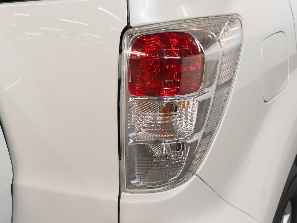 Toyota Rush 2010 - фото автомобиля